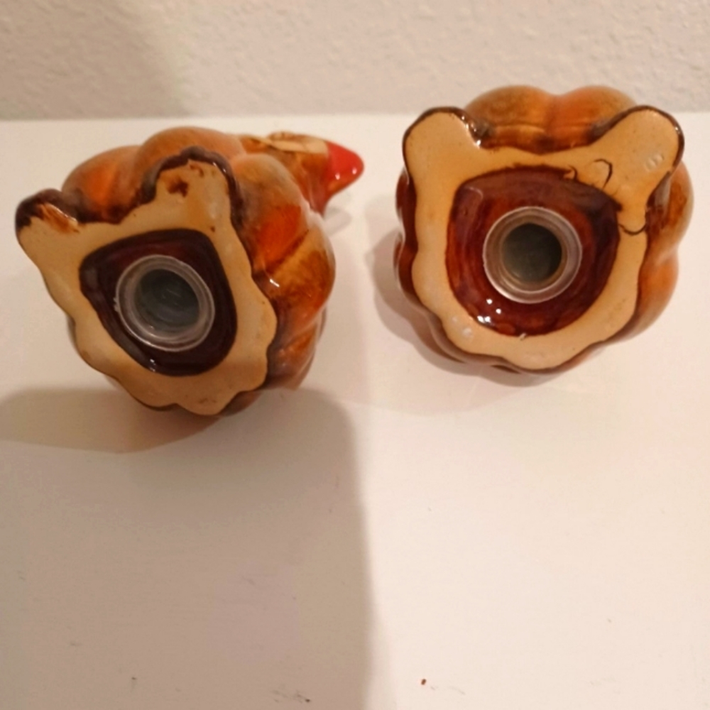 Crackerbarrel Owl Salt & Pepper Shakers - Picture 3 of 4